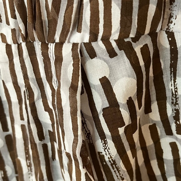 Bobbie Bee Women sleeveless Brown and White abstract dress. Size 12p - Picture 5 of 13